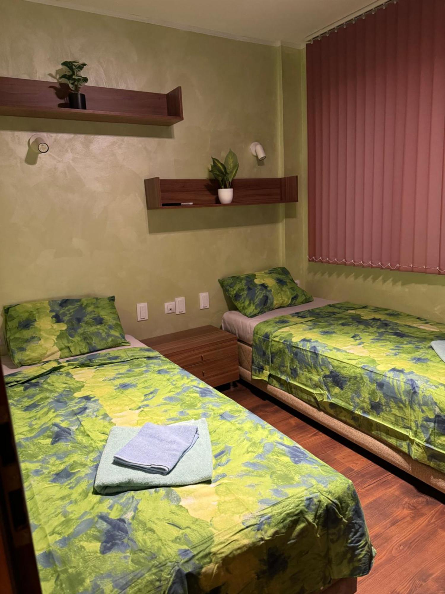 2-Bedroom, 2-Bathroom With Fireplace And Garden At Winslow Infinity バンスコ エクステリア 写真