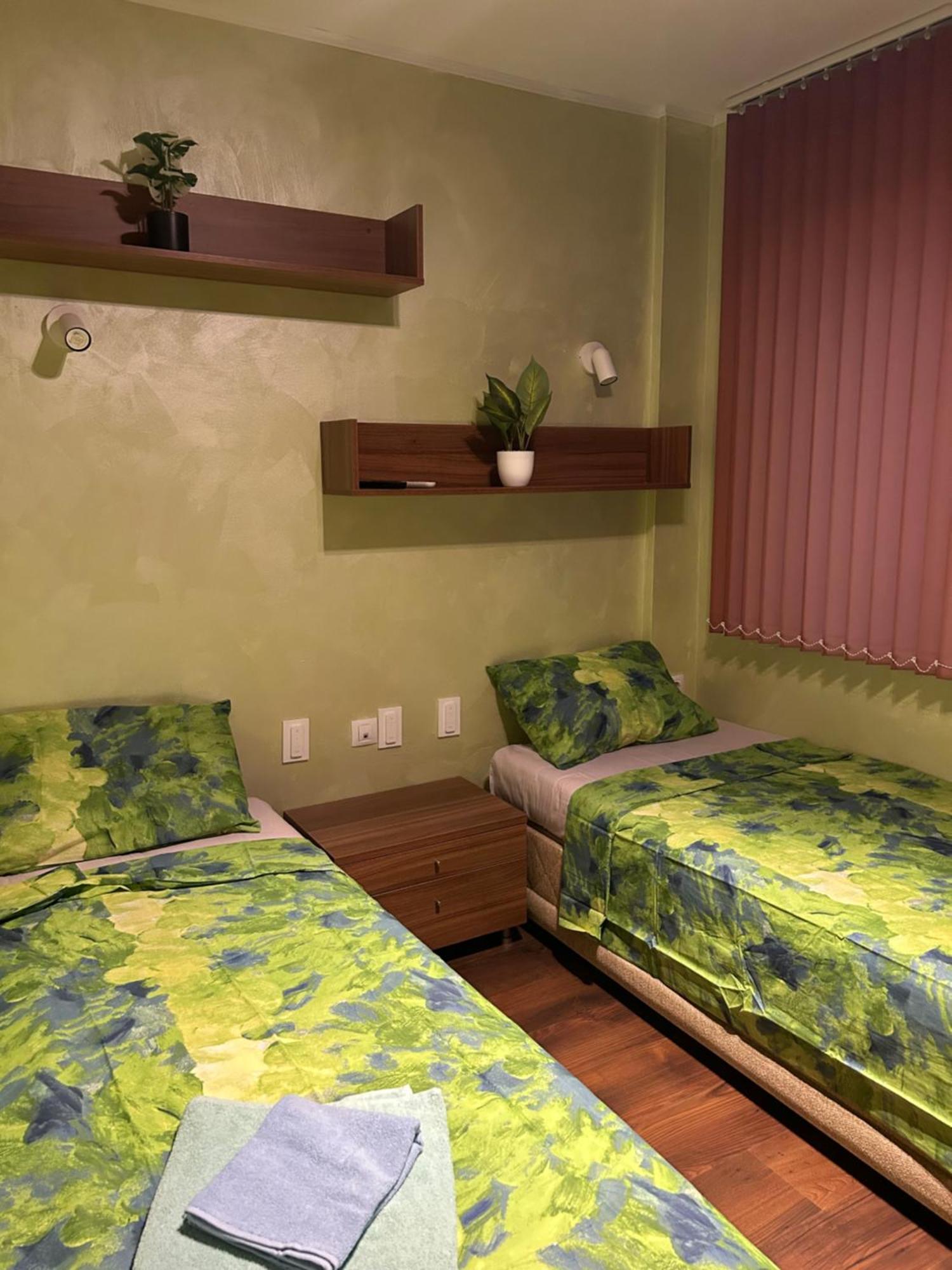 2-Bedroom, 2-Bathroom With Fireplace And Garden At Winslow Infinity バンスコ エクステリア 写真