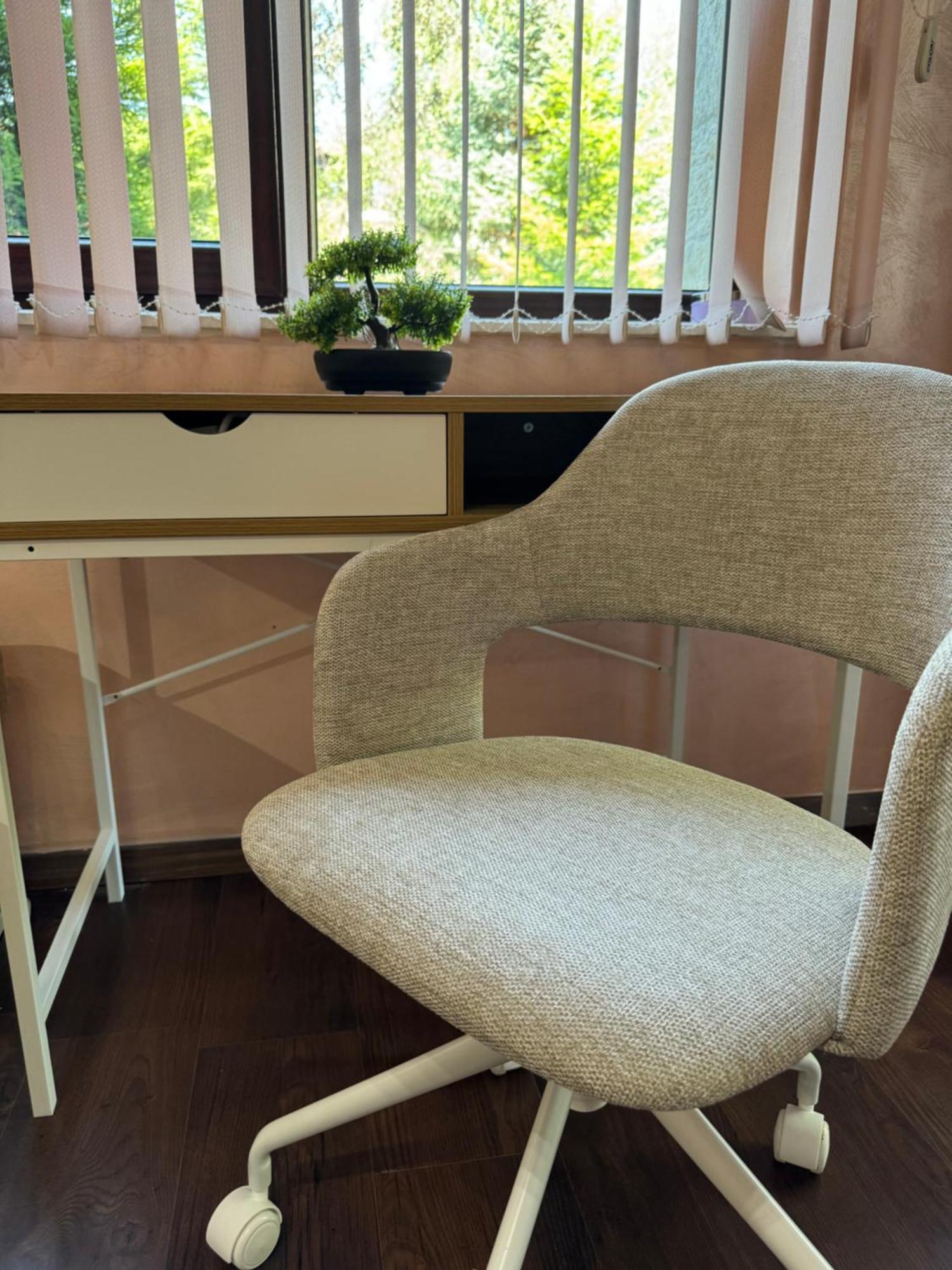 2-Bedroom, 2-Bathroom With Fireplace And Garden At Winslow Infinity バンスコ エクステリア 写真
