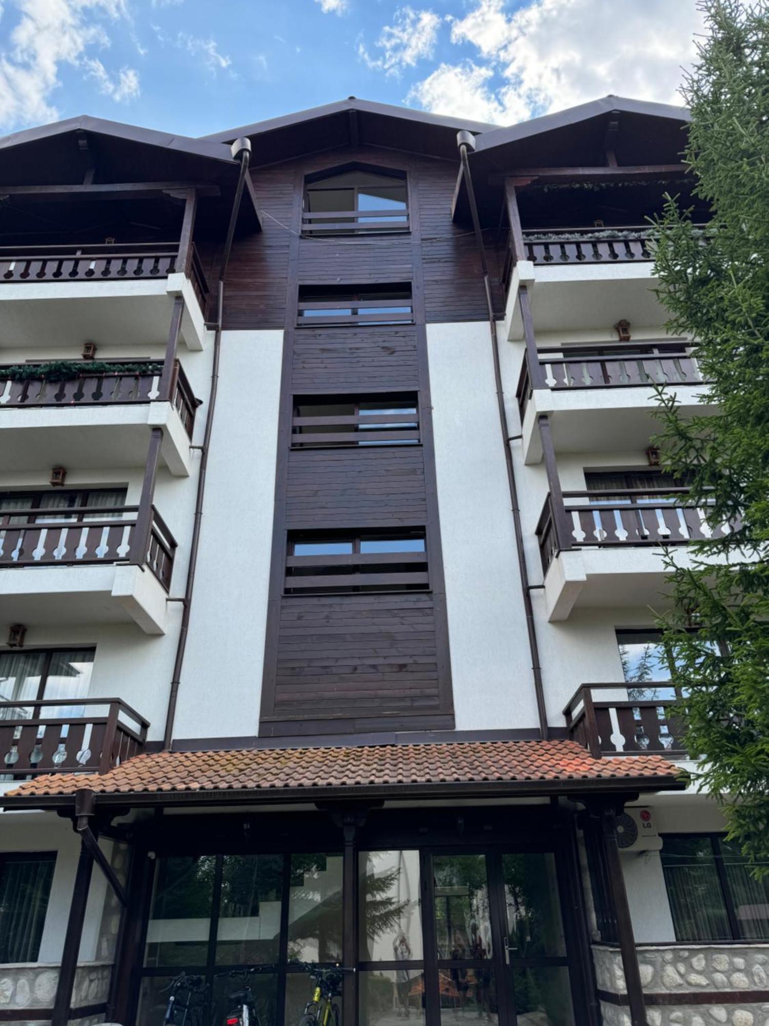 2-Bedroom, 2-Bathroom With Fireplace And Garden At Winslow Infinity バンスコ エクステリア 写真