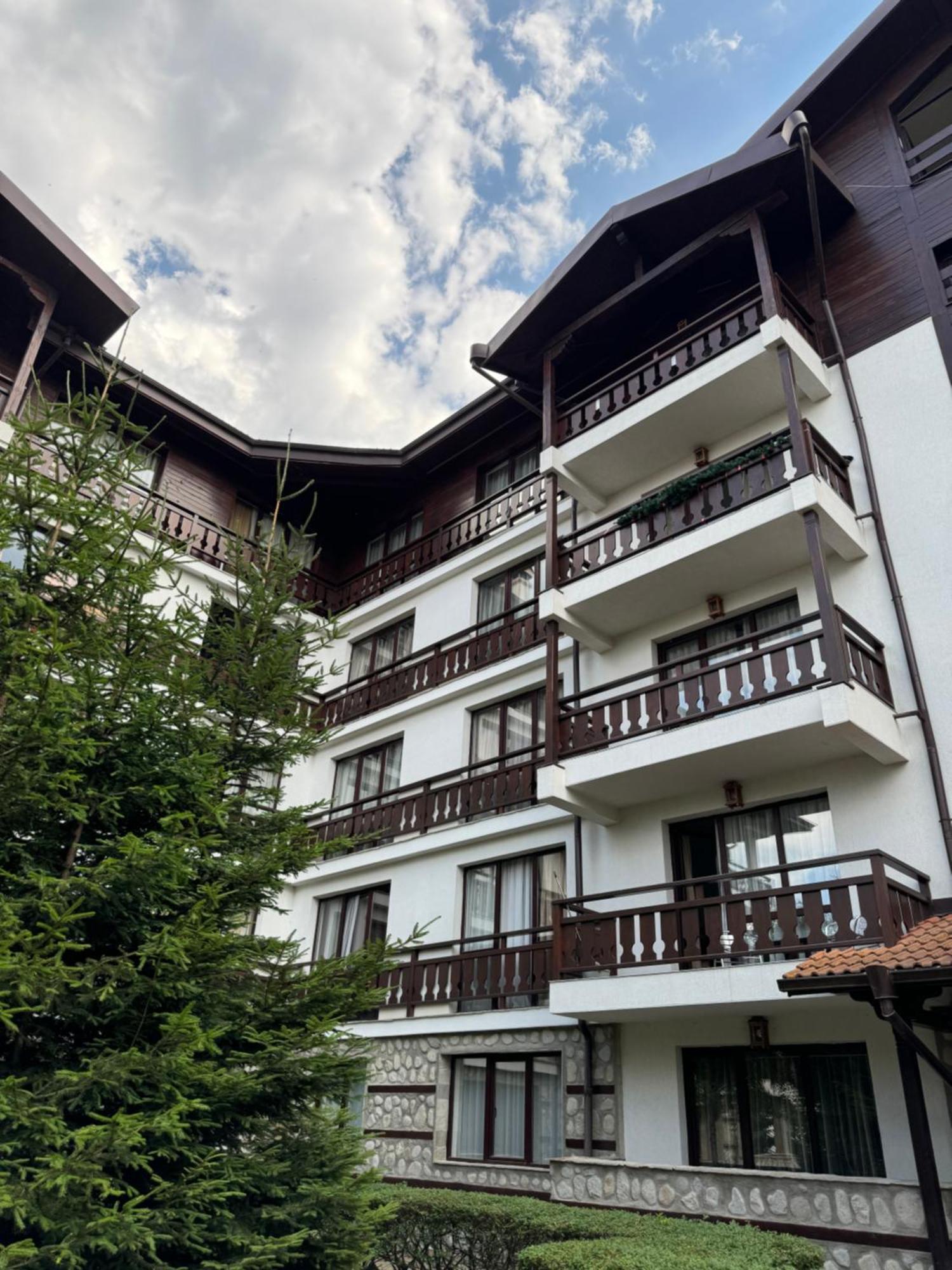 2-Bedroom, 2-Bathroom With Fireplace And Garden At Winslow Infinity バンスコ エクステリア 写真